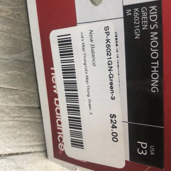 Brand new New Balance kids mojo thong in green - Picture 4 of 4